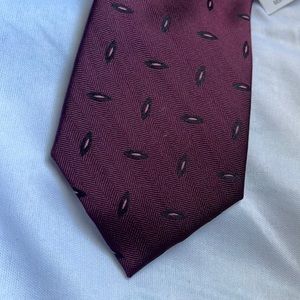 Calvin Klein burgundy with pink pod design silk tie